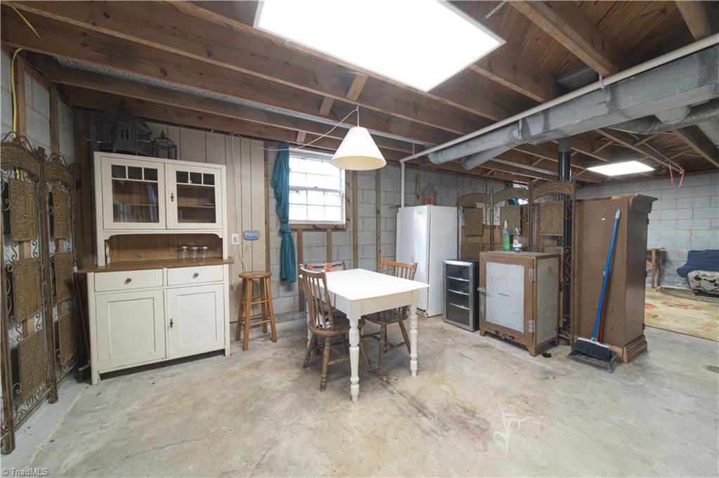 1139 Kentmere Road Greensboro, NC 27406 - Photo 17 of 24