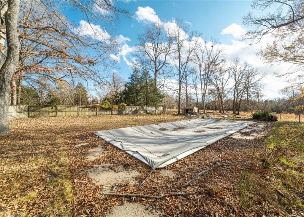 1139 Kentmere Road Greensboro, NC 27406 - Photo 20 of 24