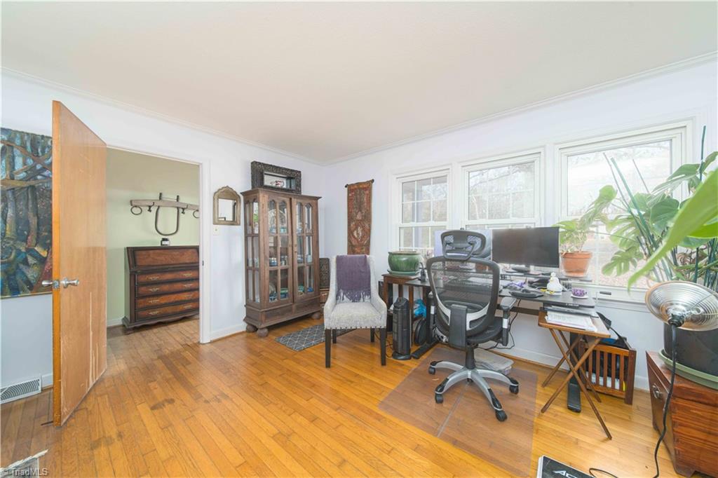 1139 Kentmere Road Greensboro, NC 27406 - Photo 8 of 24