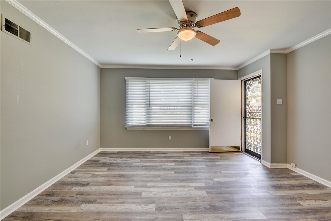 1452 Whitewater Road Memphis, TN 38117 - Photo 3 of 20