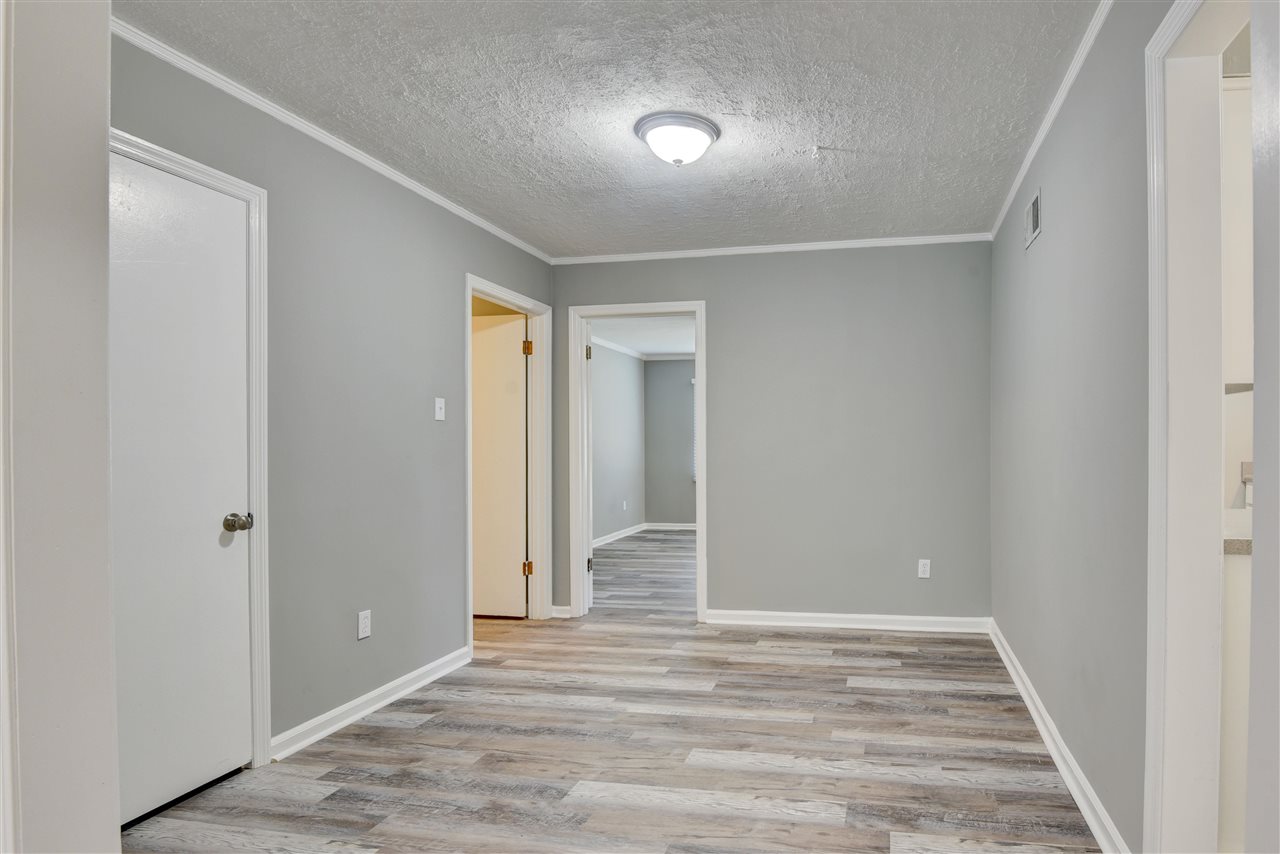1452 Whitewater Road Memphis, TN 38117 - Photo 8 of 20