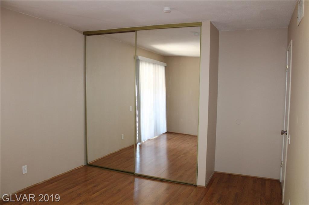 2260 East Desert Inn Road Las Vegas, NV 89169 - Photo 14 of 19