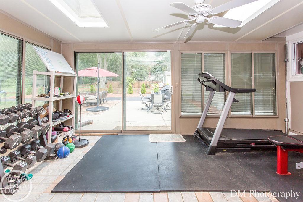 48605 Callens Road New Baltimore, MI 48047 - Photo 17 of 26 Four Seasons Room