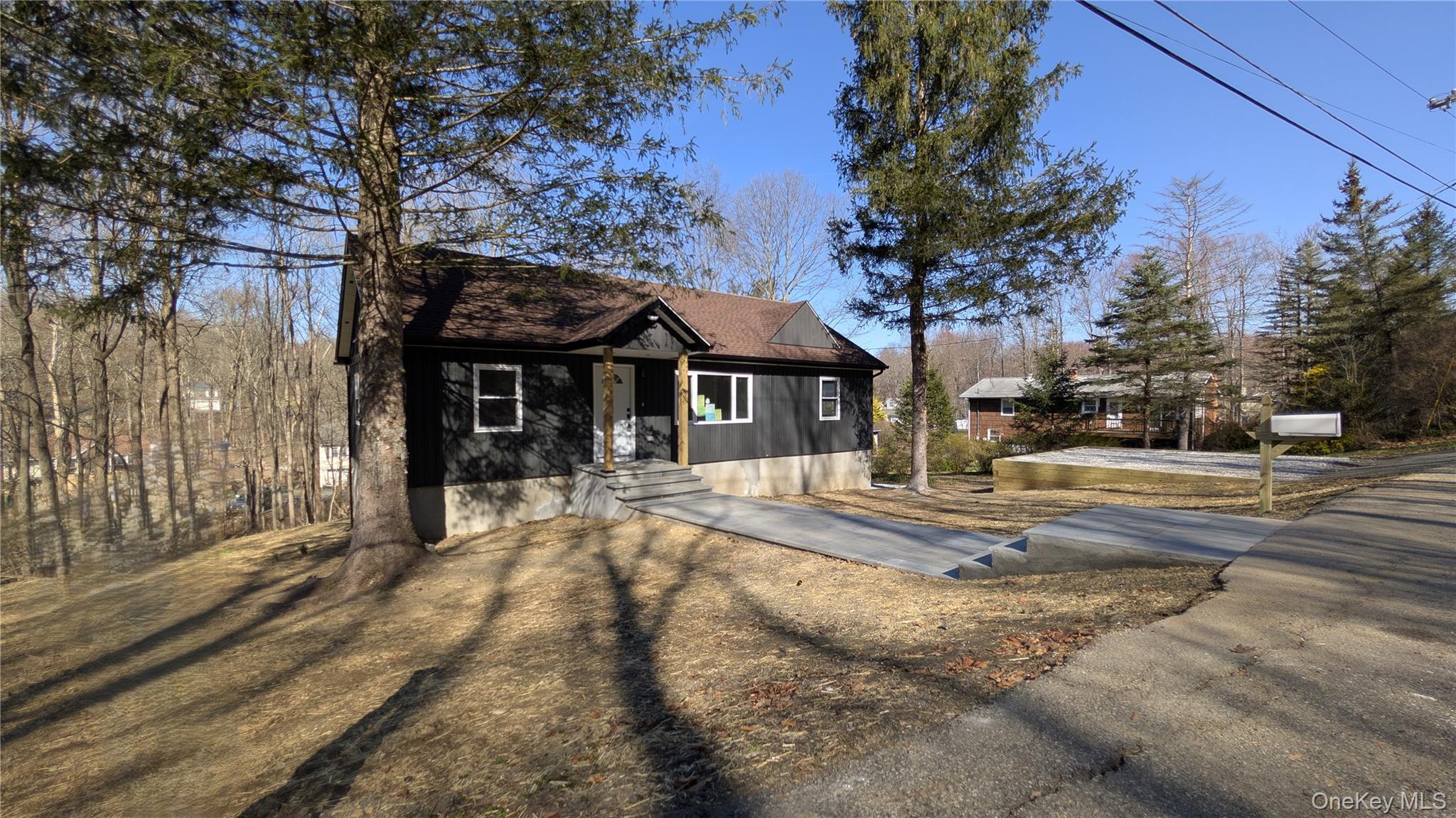 9 Park Road Carmel, NY 10512 - Photo 4 of 46