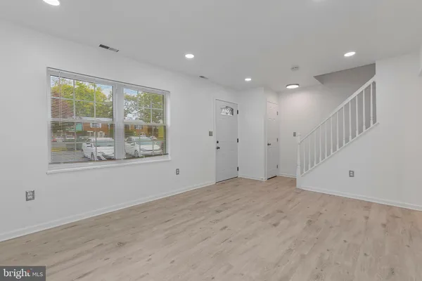 $1,875 | 924 Bellows Avenue, Fredericksburg, VA 22405