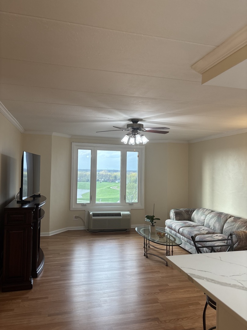 1 Renaissance Place, Unit 912 Palatine, IL 60067 - Photo 11 of 23