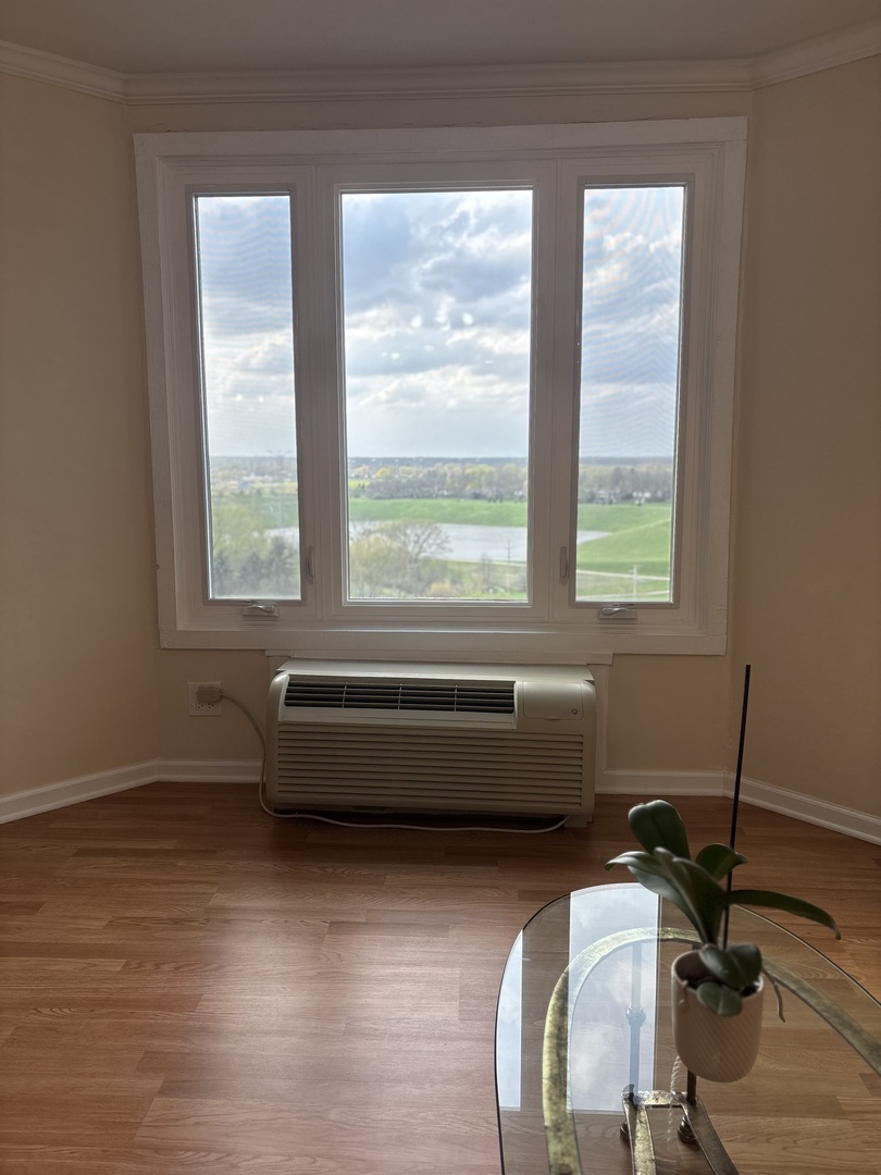 1 Renaissance Place, Unit 912 Palatine, IL 60067 - Photo 12 of 23