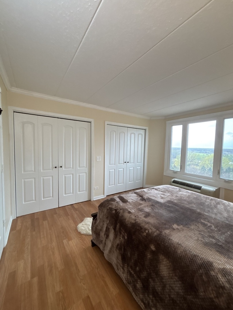 1 Renaissance Place, Unit 912 Palatine, IL 60067 - Photo 17 of 23