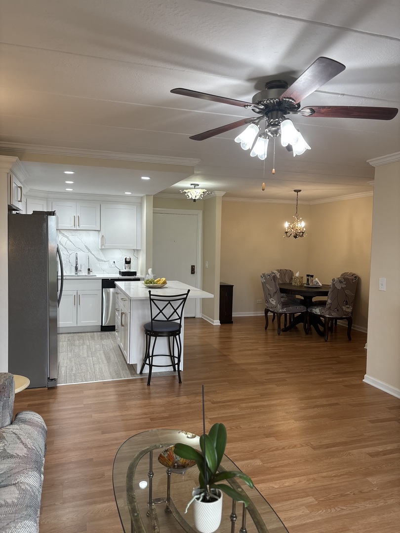 1 Renaissance Place, Unit 912 Palatine, IL 60067 - Photo 10 of 23