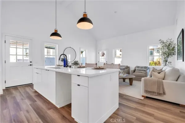 $1,400,000 | 228 Arena Street, Unit B, El Segundo, CA 90245