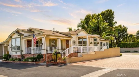 $950,000 | 16401 Napili Lane, Huntington Beach, CA 92649