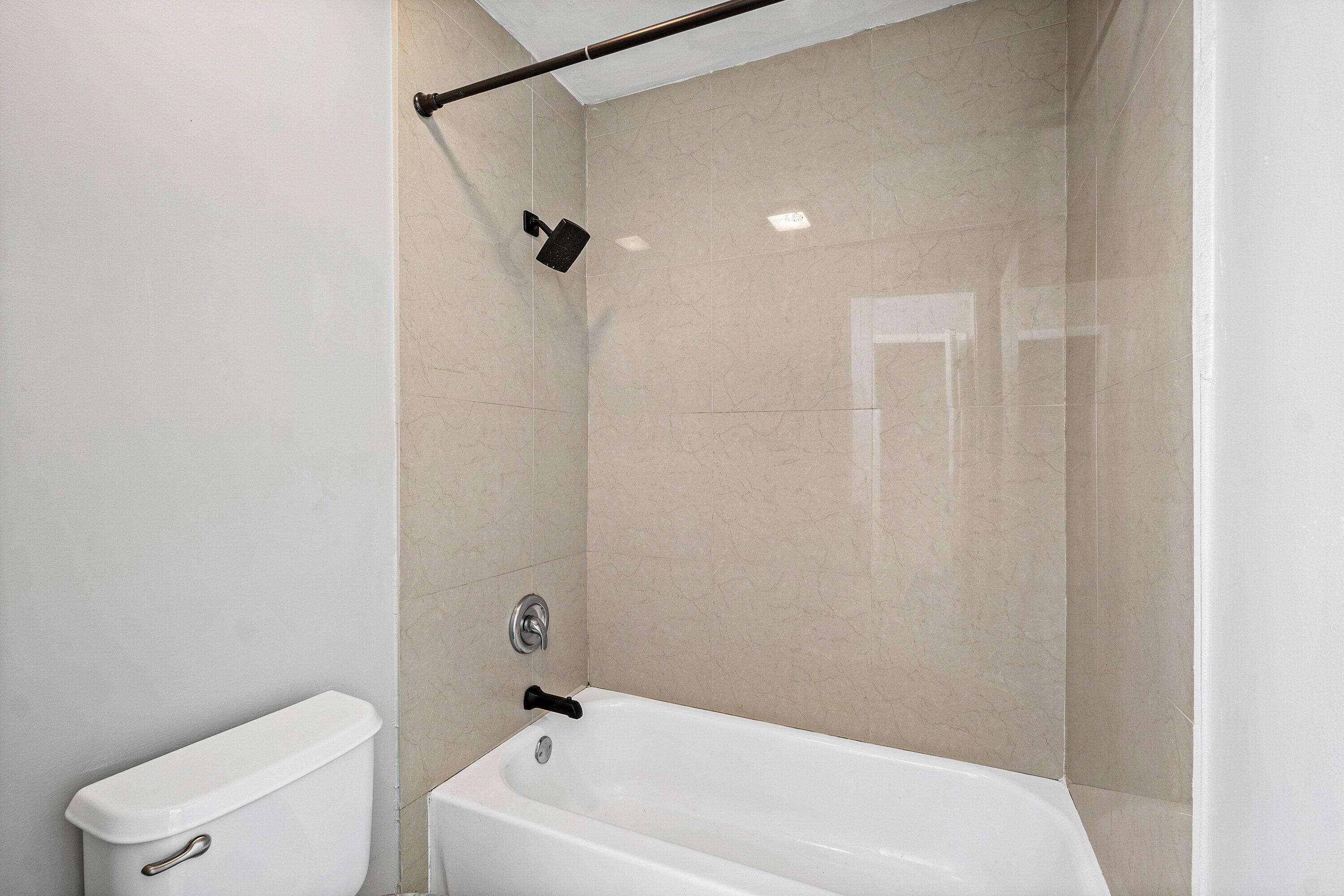 5090 Elmhurst Road, Unit E West Palm Beach, FL 33417 - Photo 15 of 21 017-5090ElmhurstRoad-WestPalmBeach-FL-33