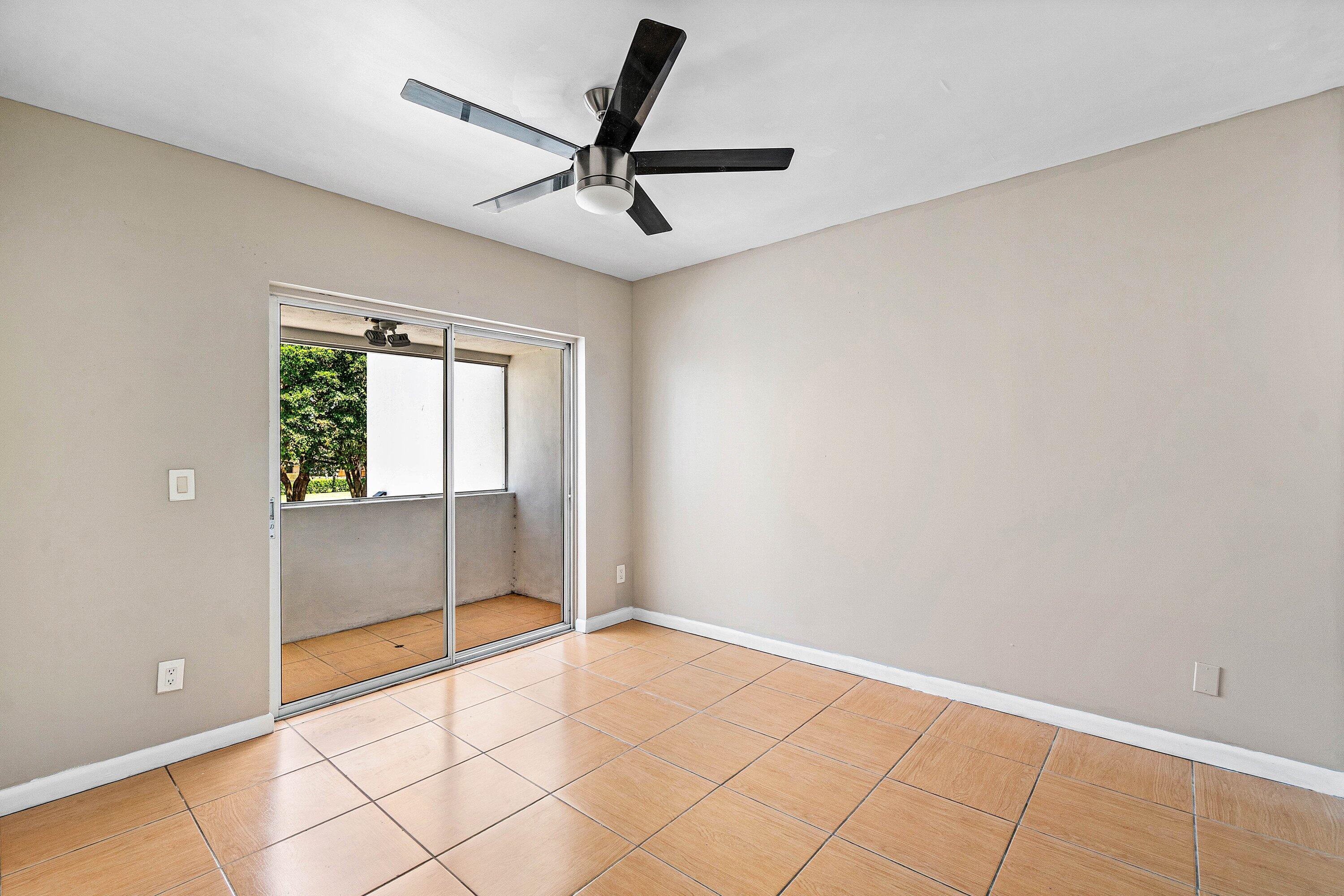 5090 Elmhurst Road, Unit E West Palm Beach, FL 33417 - Photo 16 of 21 021-5090ElmhurstRoad-WestPalmBeach-FL-33