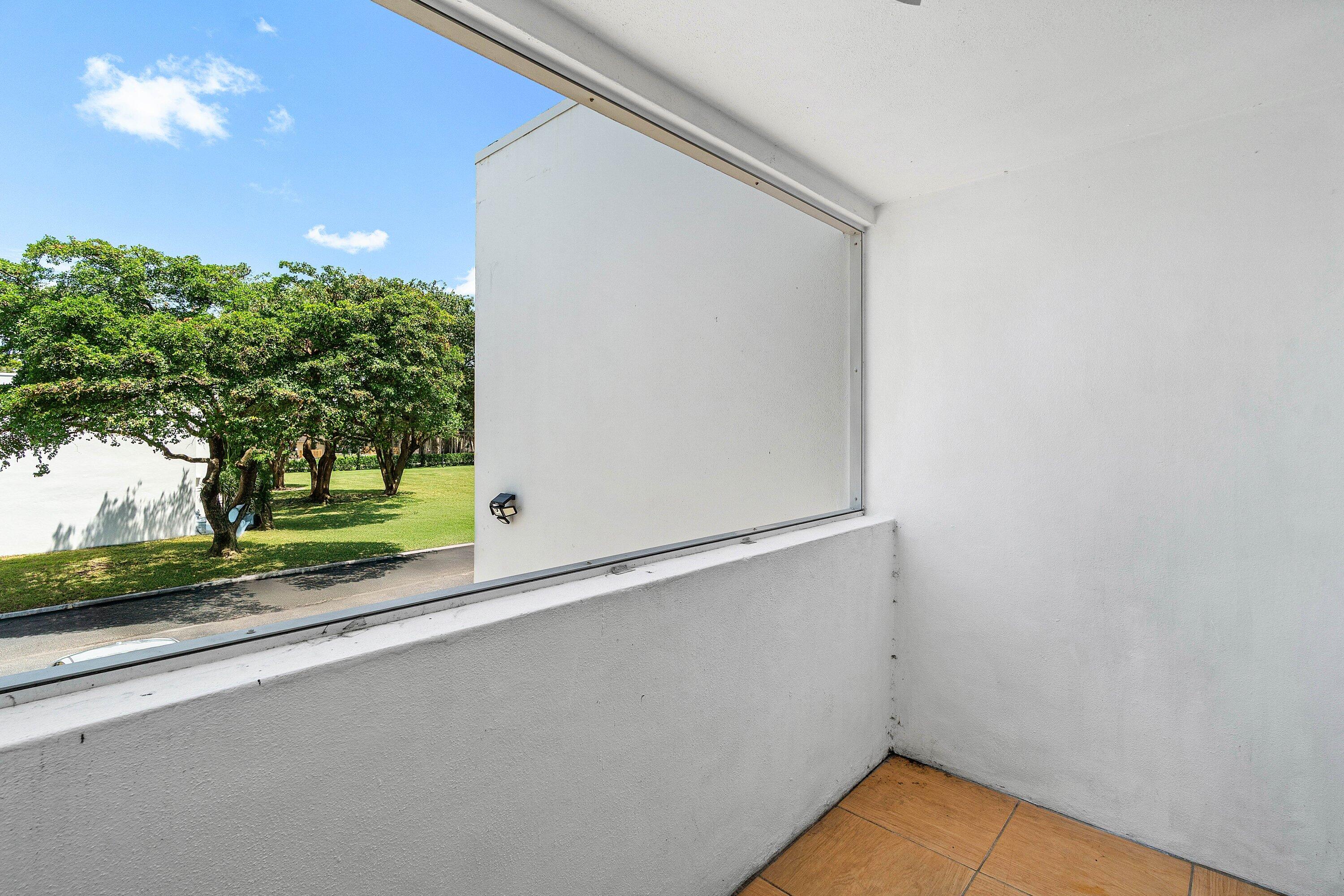 5090 Elmhurst Road, Unit E West Palm Beach, FL 33417 - Photo 18 of 21 023-5090ElmhurstRoad-WestPalmBeach-FL-33