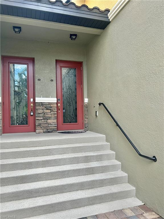 9511 Napoli Lane, Unit 202 Naples, FL 34113 - Photo 5 of 50 a view of entryway