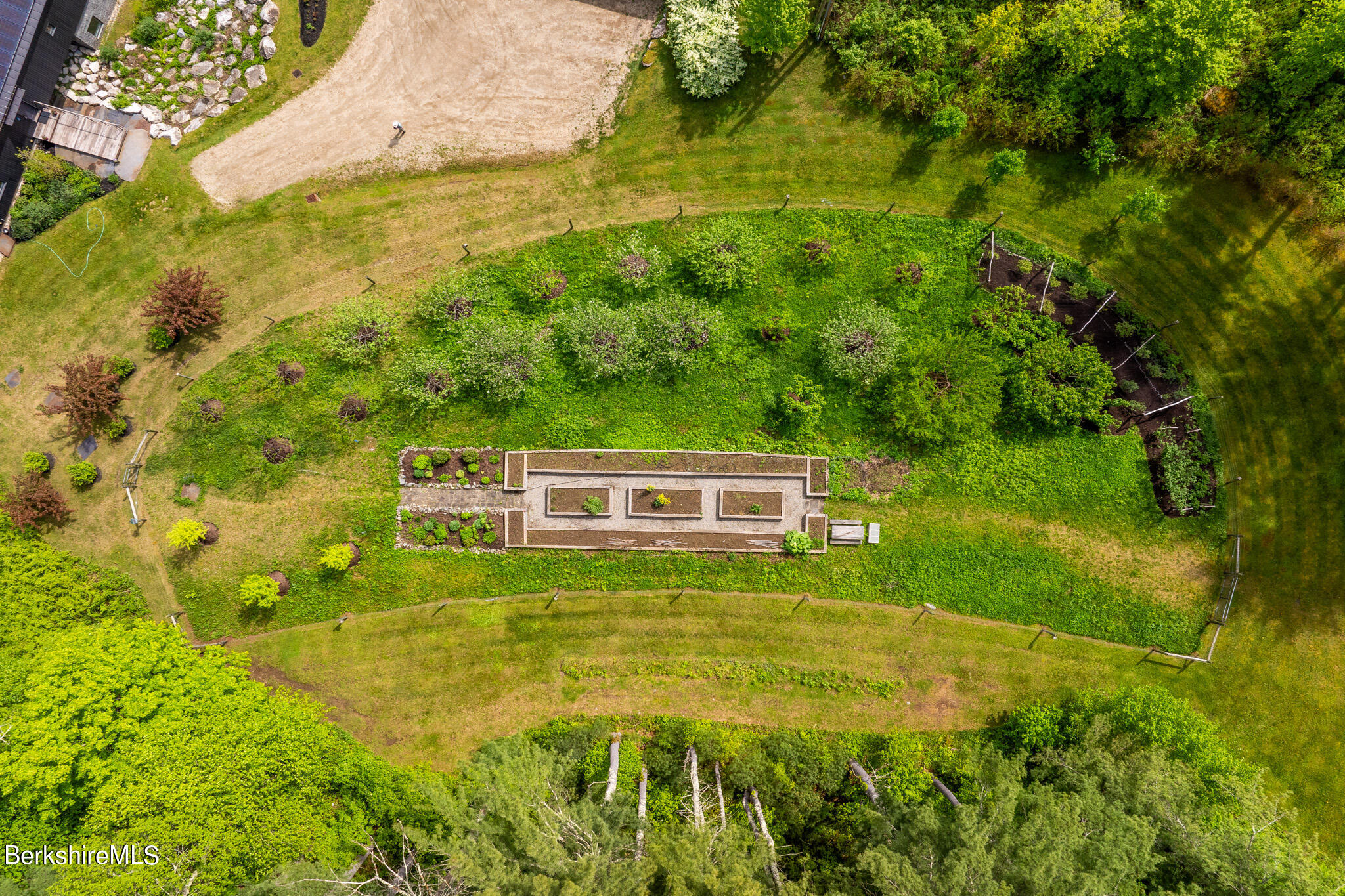 403 South Undermountain Road Sheffield, MA 01257 - Photo 45 of 46 Bird's Eye View