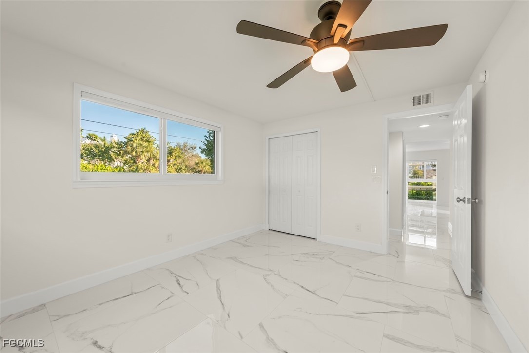561 Periwinkle Way, Unit E4 Sanibel, FL 33957 - Photo 27 of 32
