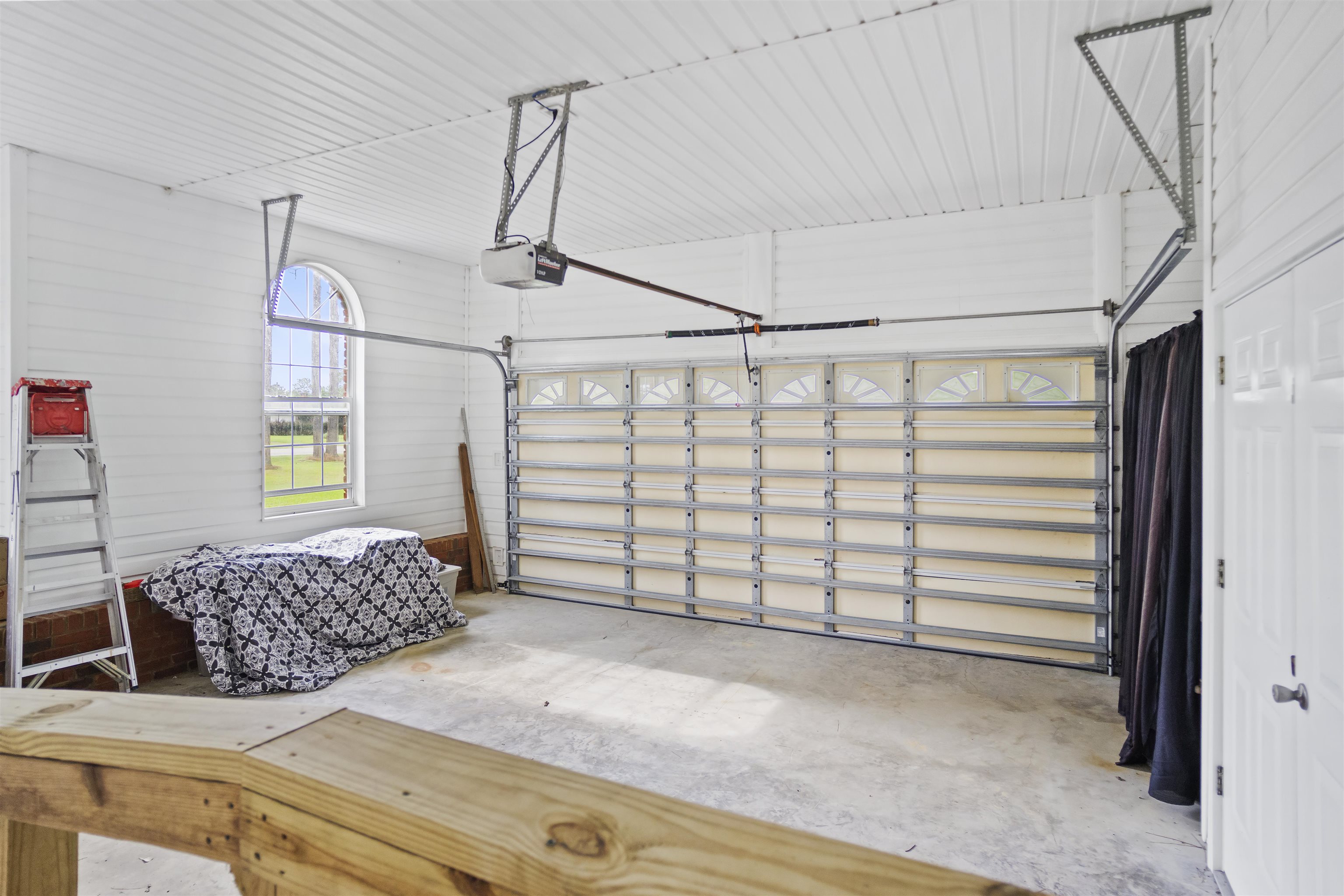 13761 Northwest Pea Ridge Road Bristol, FL 32321 - Photo 22 of 39 Gallery Image 22