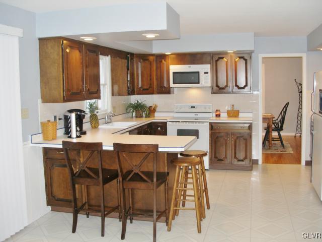 1473 Hampton Road Allentown, PA 18104 - Photo 7 of 25 Gallery Image 7