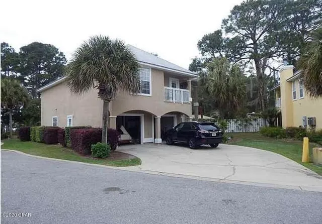 $3,400 | 7009 North Lagoon Drive, Unit 116, Panama City, FL 32408