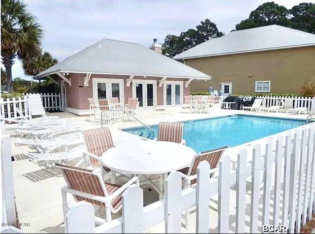 $3,400 | 7009 North Lagoon Drive, Unit 116, Panama City, FL 32408