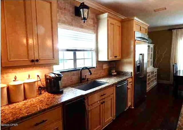 $3,400 | 7009 North Lagoon Drive, Unit 116, Panama City, FL 32408