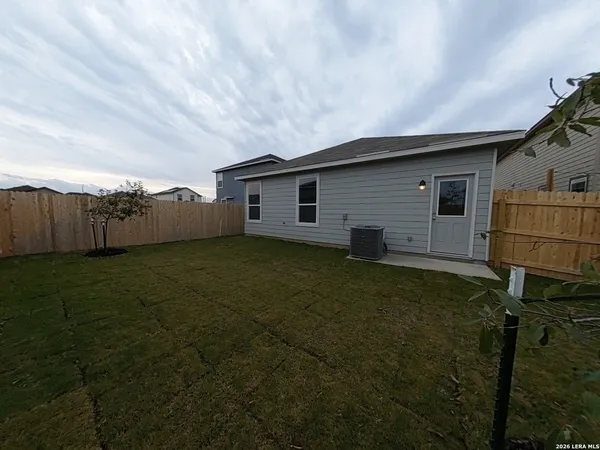 $1,550 | 9430 Platte Place, San Antonio, TX 78221
