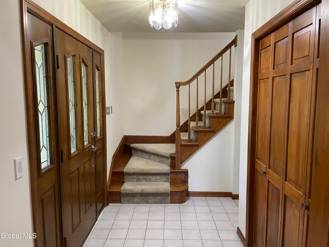 $3,500 | 8 Timberwick Drive, Halfmoon, NY 12065