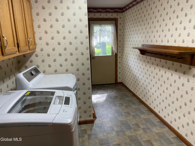 $3,500 | 8 Timberwick Drive, Halfmoon, NY 12065