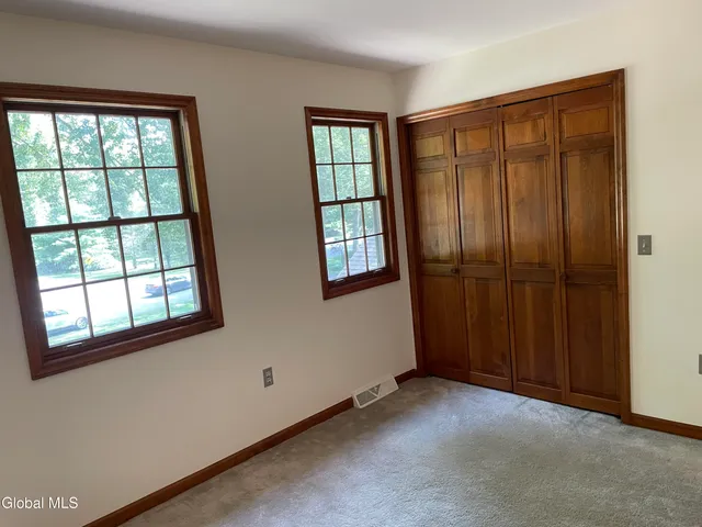 $3,500 | 8 Timberwick Drive, Halfmoon, NY 12065