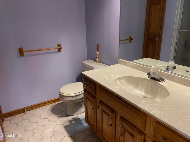 $3,500 | 8 Timberwick Drive, Halfmoon, NY 12065