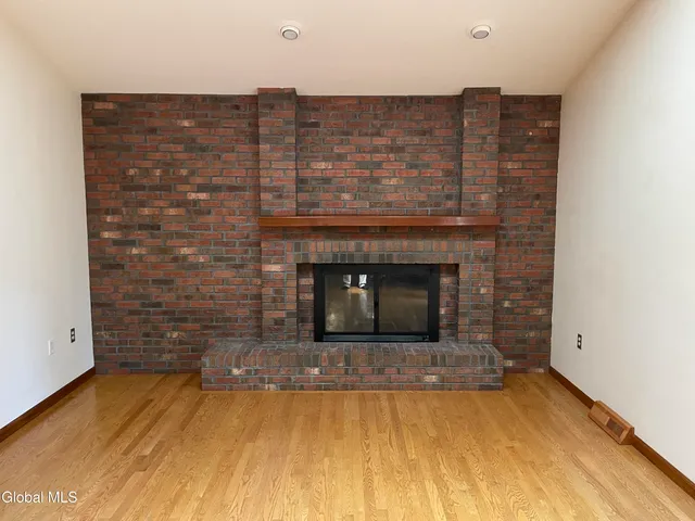 $3,500 | 8 Timberwick Drive, Halfmoon, NY 12065