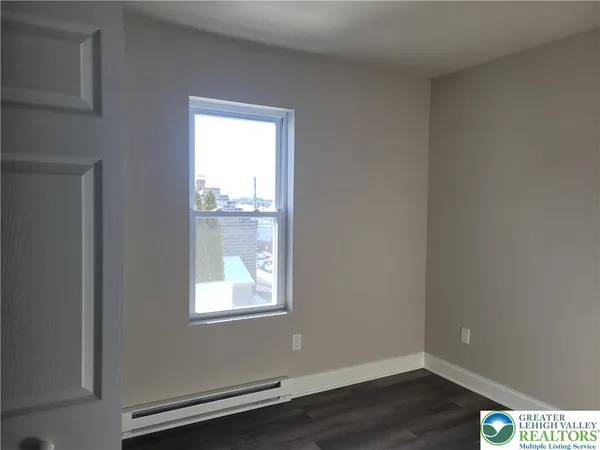 $1,800 | 2006 Washington Avenue, Unit 5, Northampton, PA 18067