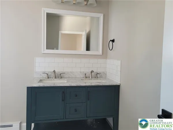 $1,800 | 2006 Washington Avenue, Unit 5, Northampton, PA 18067