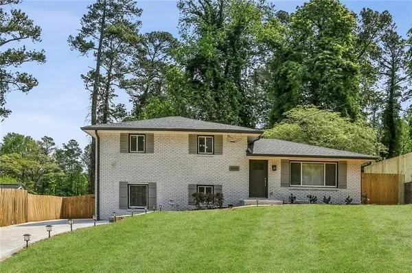 $2,150 | 1888 La Mesa Lane, Decatur, GA 30032