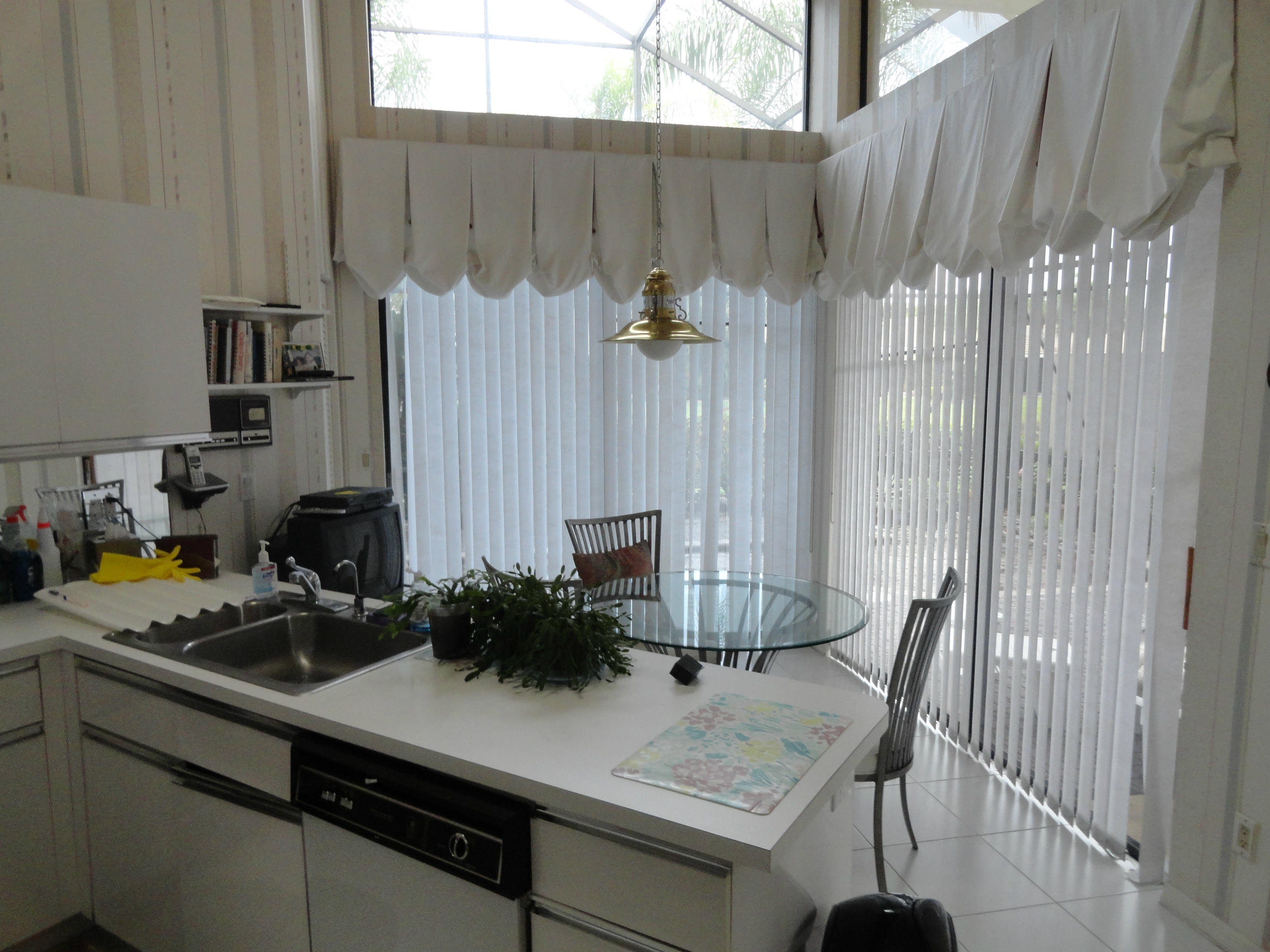 20036 Waters Edge Circle Boca Raton, FL 33434 - Photo 10 of 25 KITCHEN