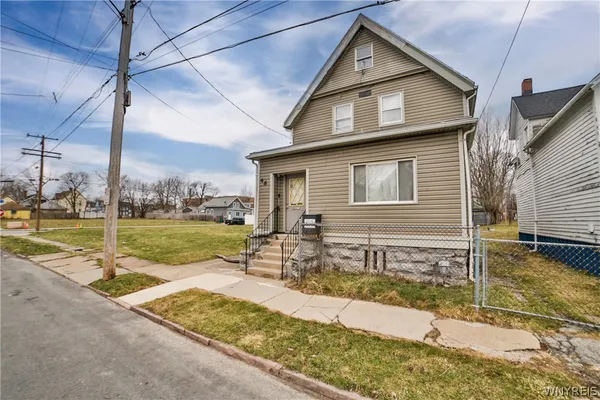 $119,900 | 46 Bardol Street, Buffalo, NY 14211
