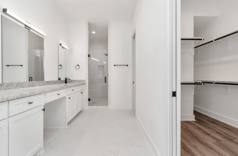 $359,900 | 5609 Savyon Drive, Houston, TX 77091