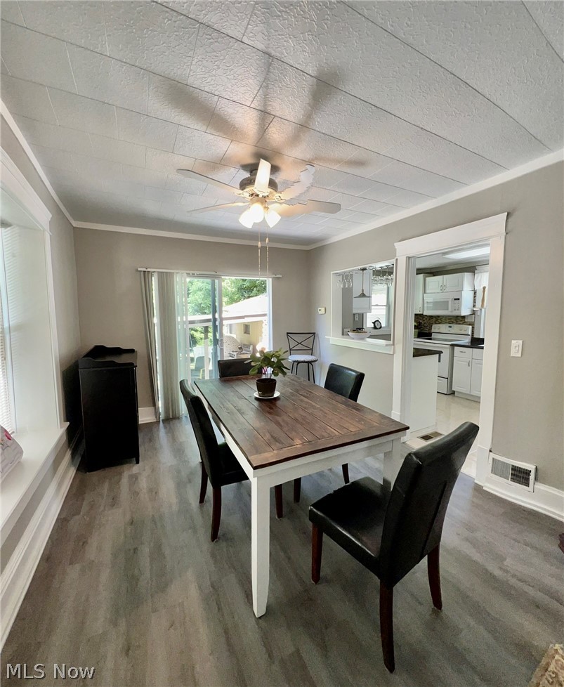 842 Springdale Street Akron, OH 44310 - Photo 4 of 25