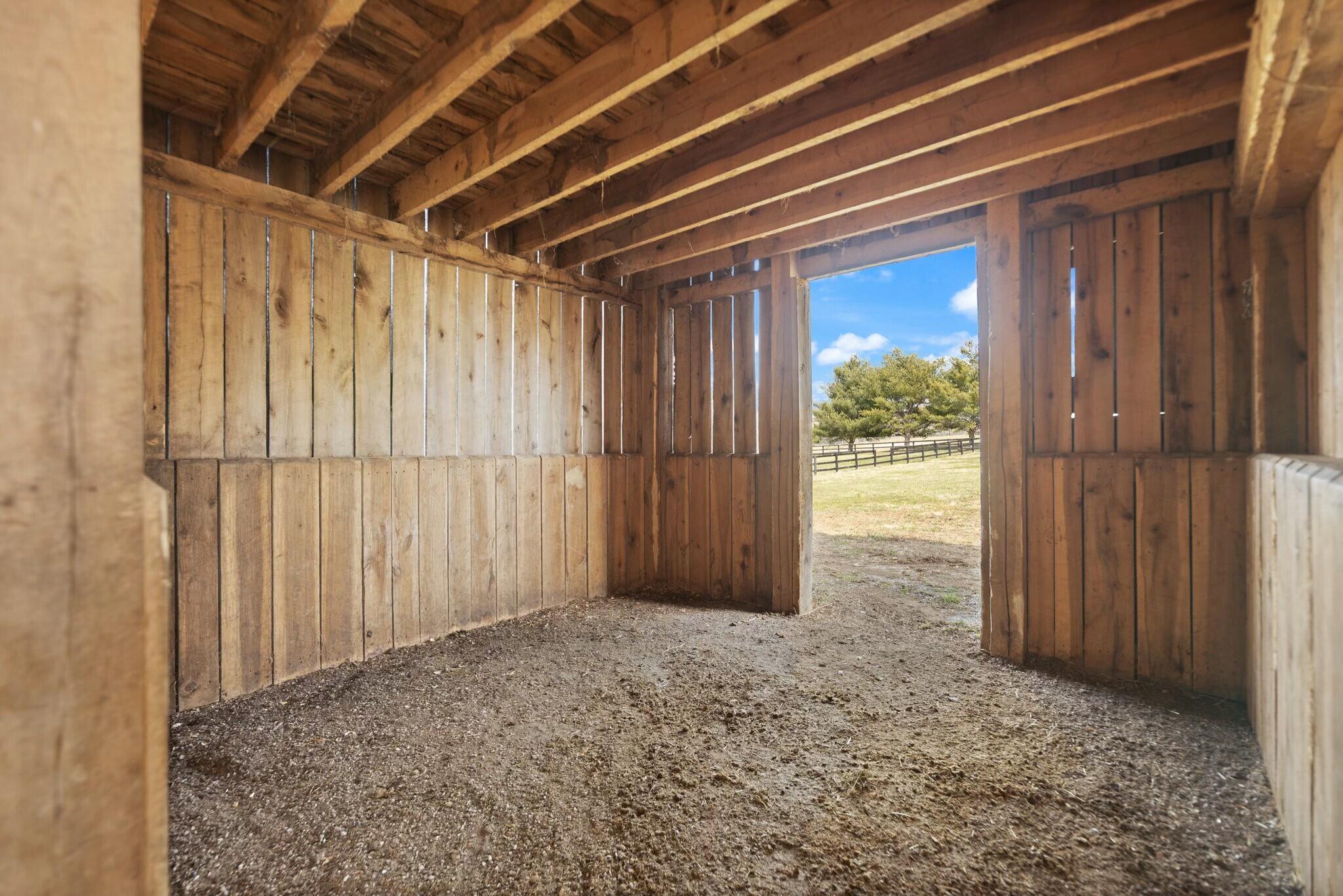 3714 Wades Mill Road Winchester, KY 40391 - Photo 53 of 79 Barn