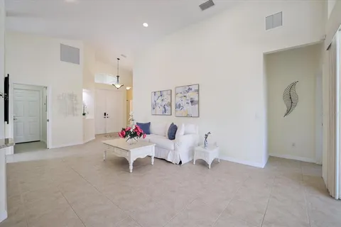 $465,000 | 4211 64th Avenue East, Sarasota, FL 34243