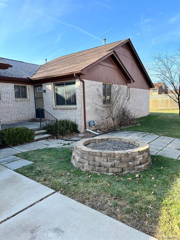 34655 Mercer Lane Fraser, MI 48026 - Photo 1 of 12