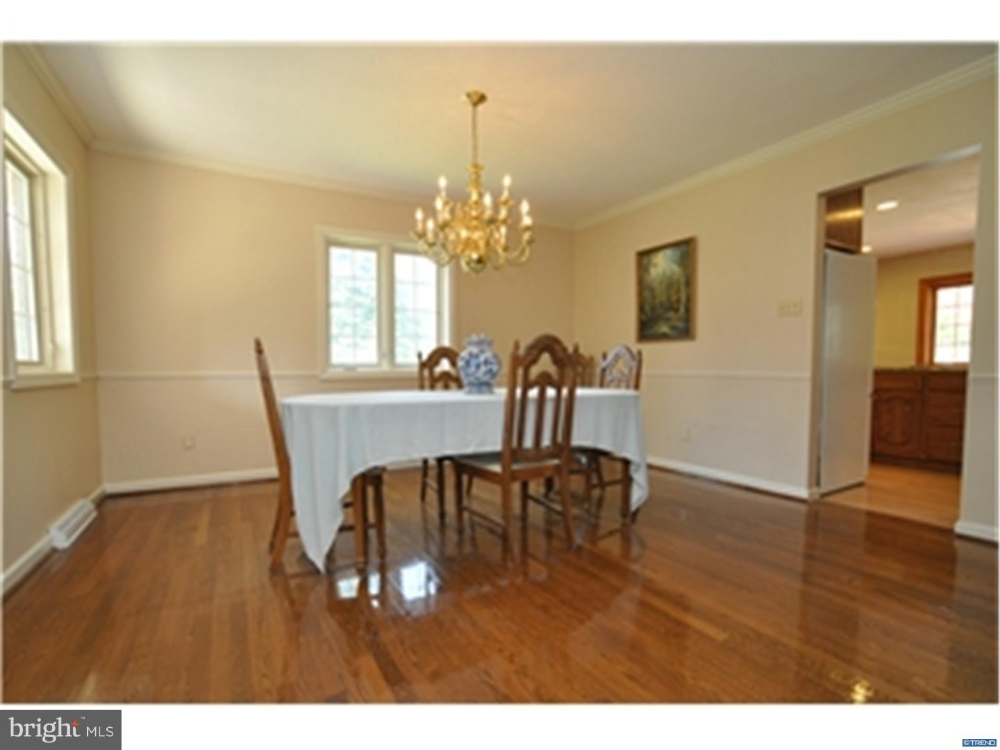 409 Ridge Lane Hockessin, DE 19707 - Photo 4 of 25 Gallery Image 4