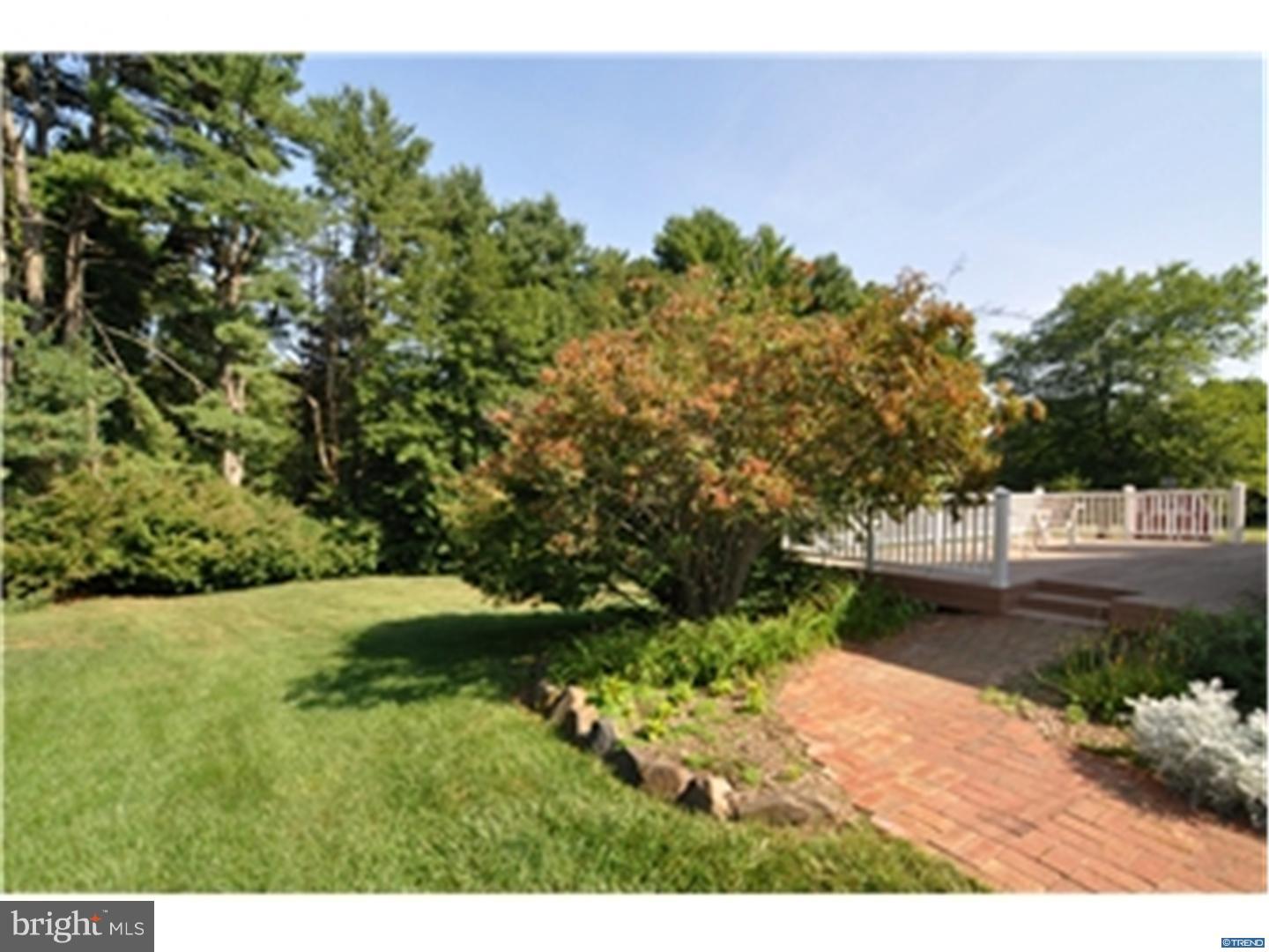 409 Ridge Lane Hockessin, DE 19707 - Photo 7 of 25 Gallery Image 7