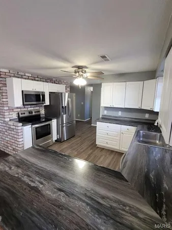 $429,000 | 32730 Henley Lake Drive, California, MO 65018