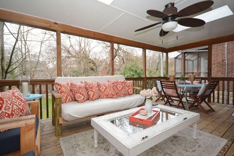 1255 Murdoch Road Pittsburgh, PA 15217 - Photo 11 of 25 Porch Deck