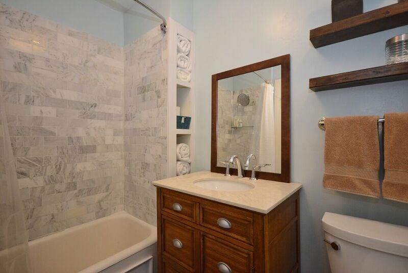 1255 Murdoch Road Pittsburgh, PA 15217 - Photo 12 of 25 Bath