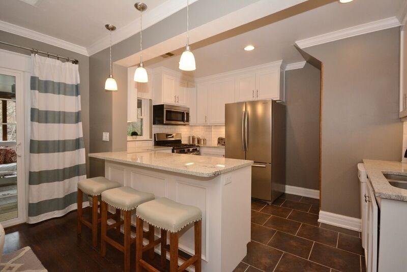 1255 Murdoch Road Pittsburgh, PA 15217 - Photo 8 of 25 Kitchen