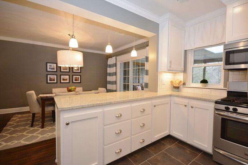 1255 Murdoch Road Pittsburgh, PA 15217 - Photo 10 of 25 Kitchen