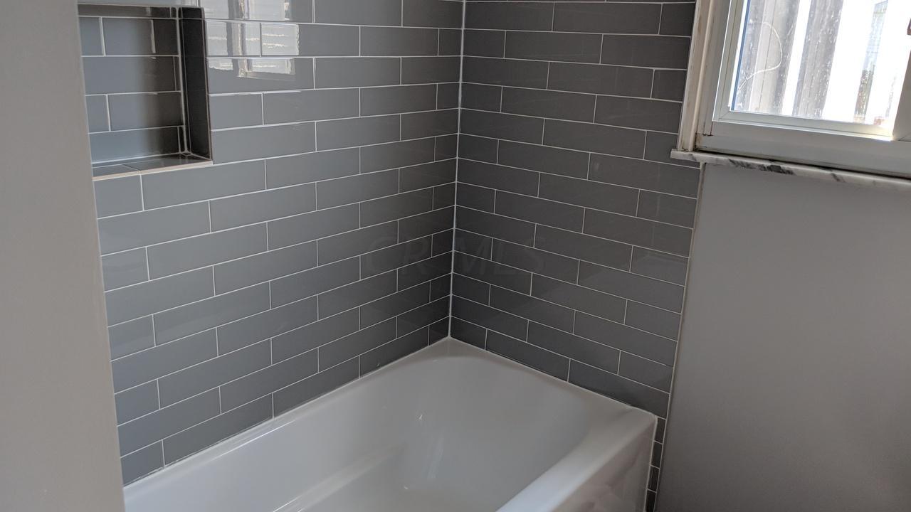 320 Deerfield Road Columbus, OH 43228 - Photo 13 of 26 Gallery Image 13